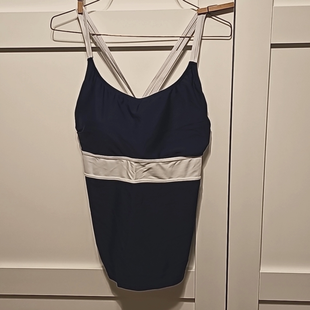 Women's Basic Editions swim top size 16